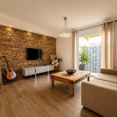 De Charme Avec Terrasse Centre Porto-vecchio Apartment
