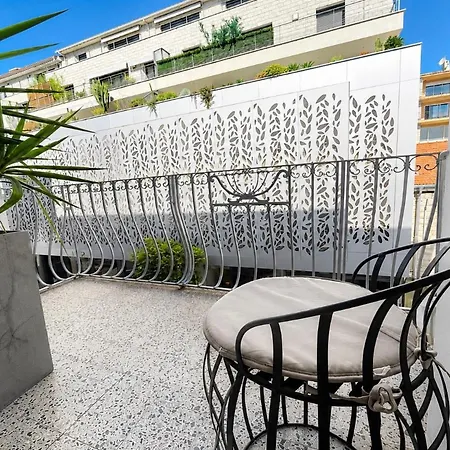 Lägenhet De Charme Avec Terrasse Centre Porto-vecchio *