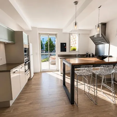 De Charme Avec Terrasse Centre Porto-vecchio Apartment